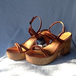 Universal Thread Women's Platform Sandal Size 10 Brown